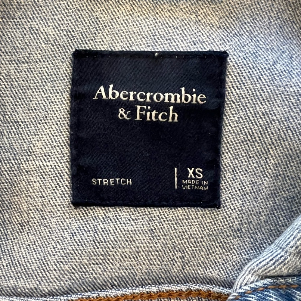 Abercrombie and Fitch Stretch Denim Trucker Jacket - Picture 6 of 7